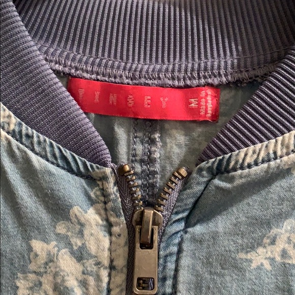 Light Jean jacket with zipper closure girls medium - Picture 2 of 2